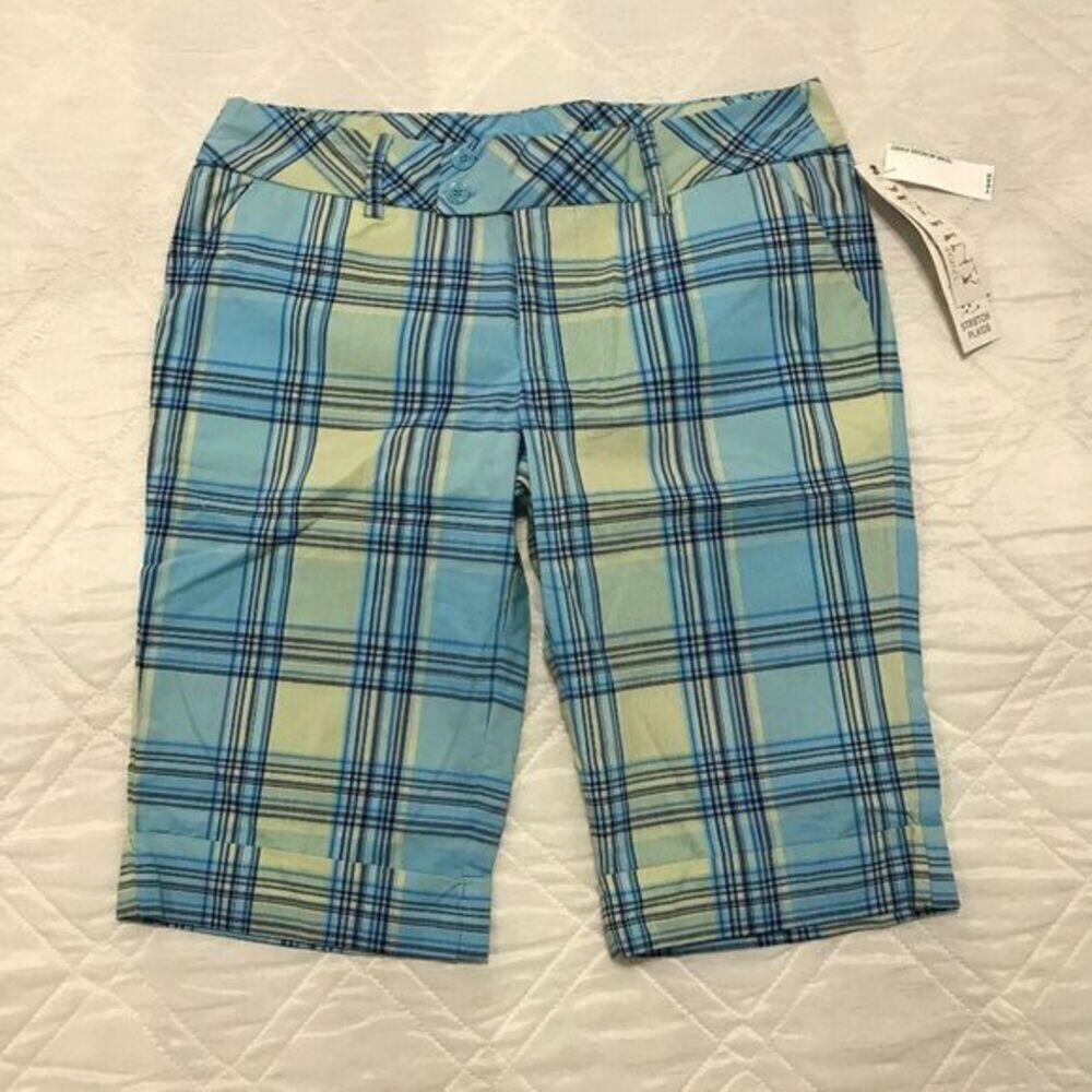 Women's Destiny Plaid Bermuda shorts size 9/10 nwt